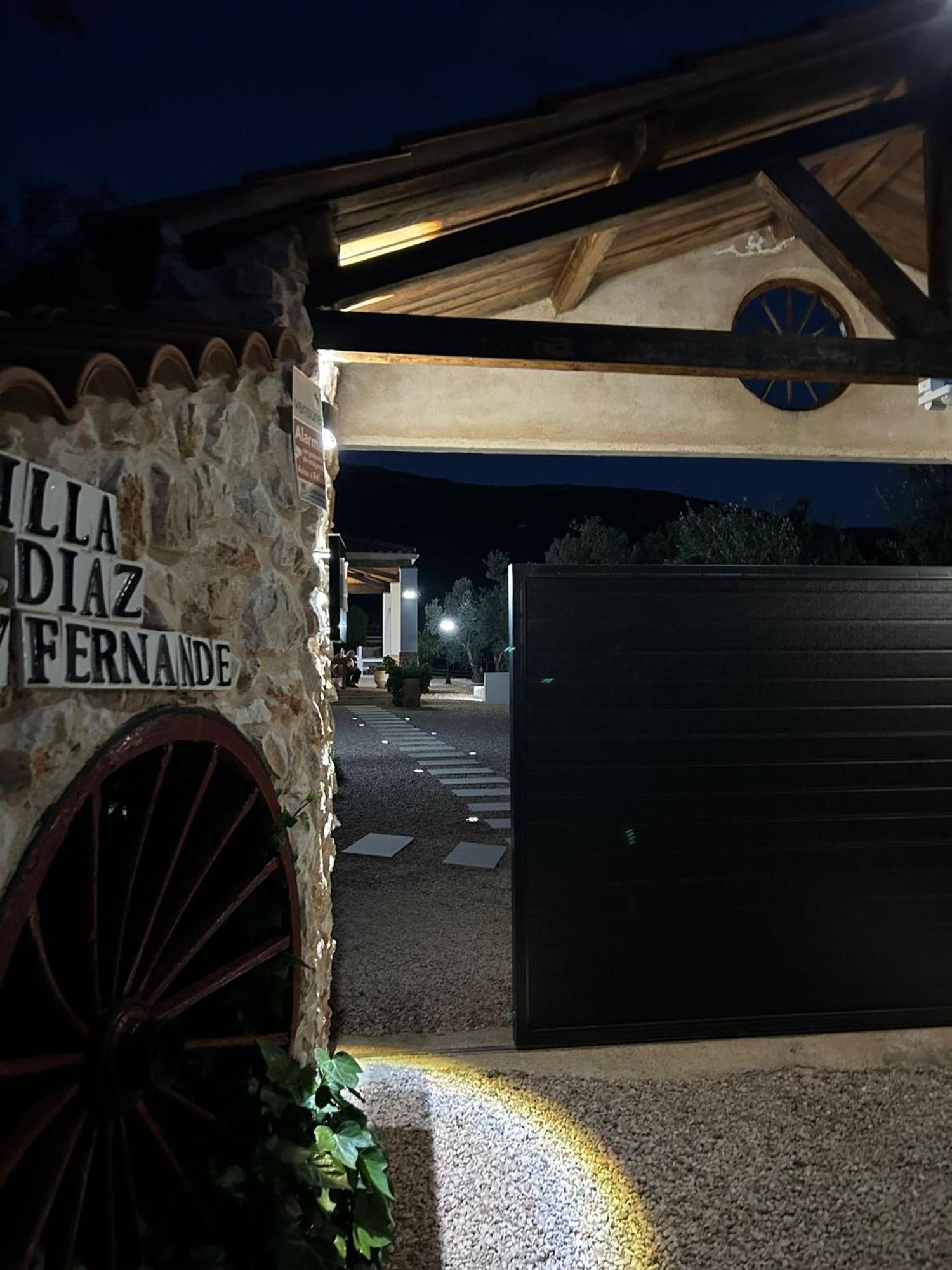 Village Diaz - Fernandez Herencia Exterior photo